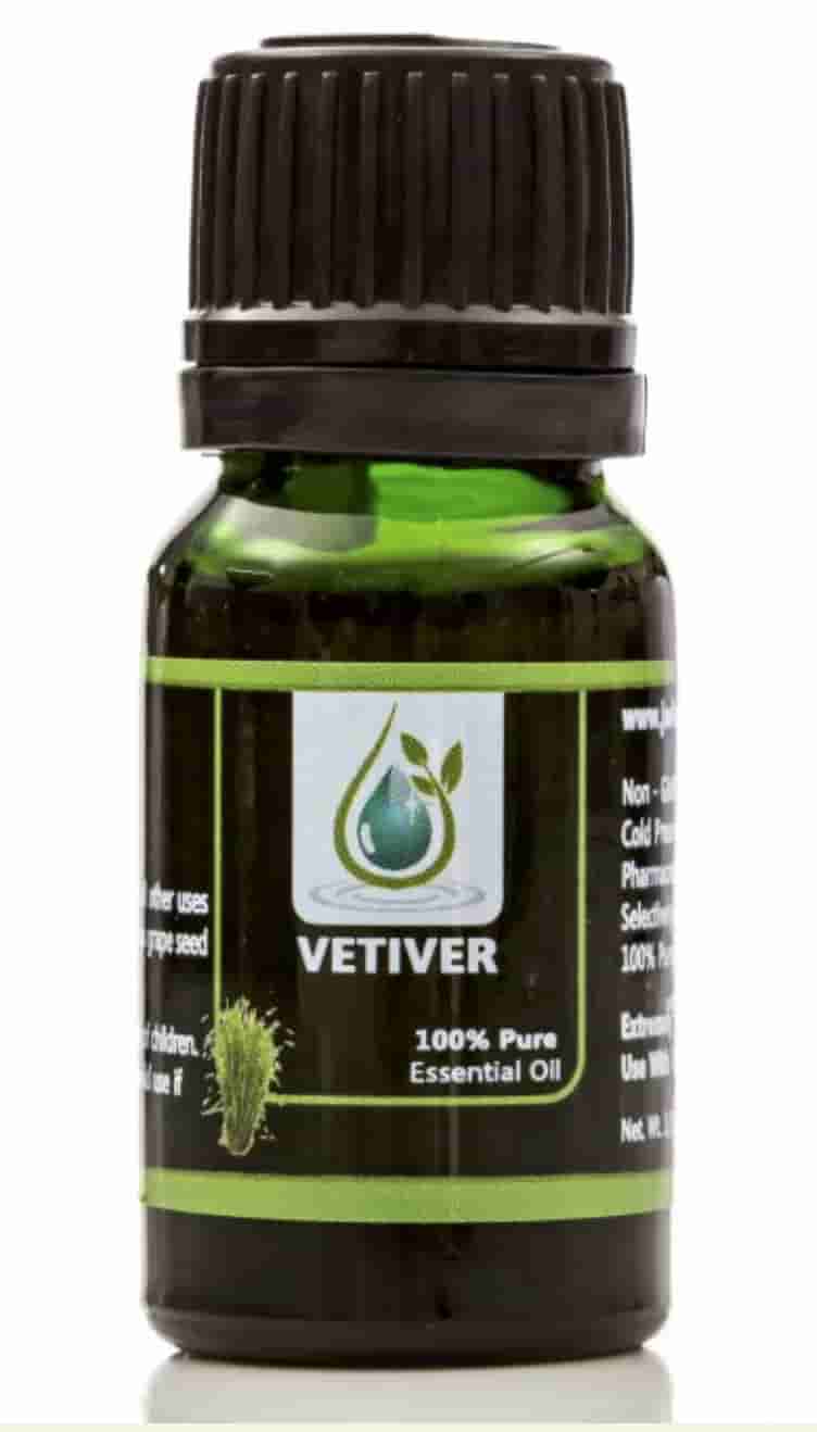 Vetiver essential oil