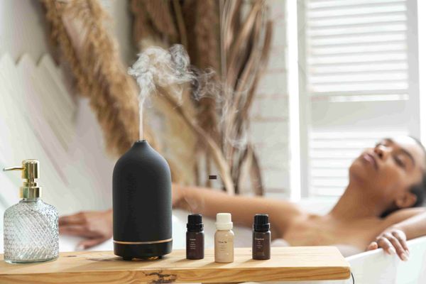 Dispersing essential oils in the air has a lot of benefits.